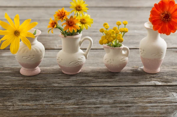 Natureza morta com flores de outono — Fotografia de Stock