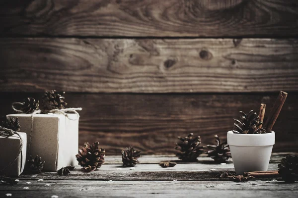 Christmas gift on wooden background — Stock Photo, Image