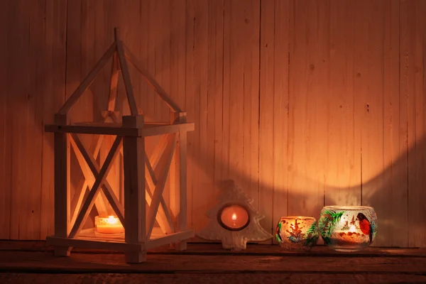 Decoración de Navidad sobre mesa de madera — Foto de Stock