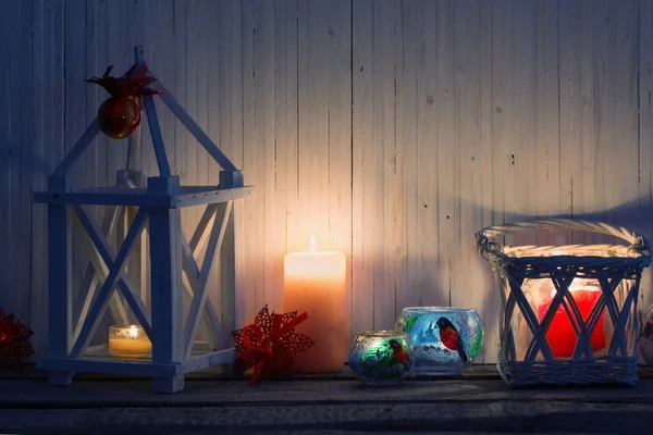 Décor de Noël sur fond en bois — Photo