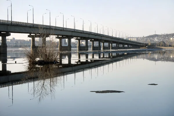 Bridge across the Volga — Stock Photo, Image