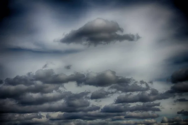 Wunderbare Wolken Gegen Den Warmen Himmel Seltenes Phänomen Guten Und — Stockfoto