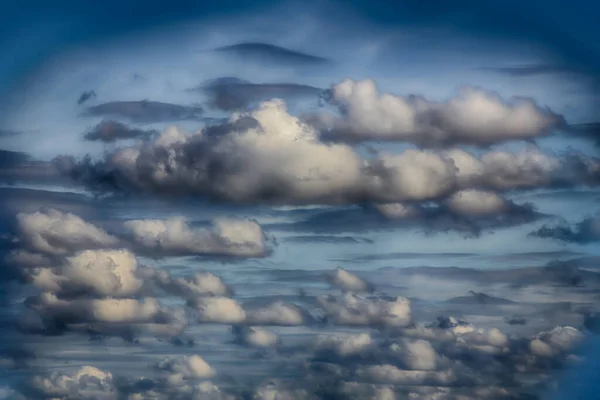 Wunderbare Wolken Gegen Den Warmen Himmel Seltenes Phänomen Guten Und — Stockfoto