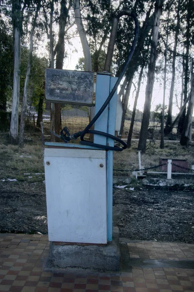 Velho Posto Gasolina Abandonado Posto Combustível Posto Gasolina Estrada Secundária — Fotografia de Stock