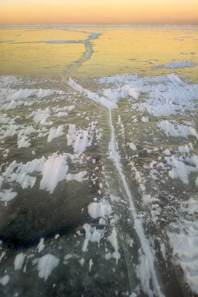 Límite Hielo Joven Nilas Viejo Bahía Agua Dulce Del Mar —  Fotos de Stock