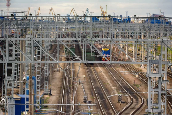 Ferrovia Eletrificação Projetos Metal Para Redes Elétricas Estação Ferroviária Perto — Fotografia de Stock