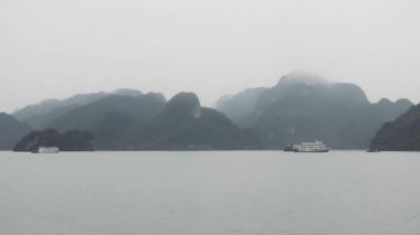 Halong Körfezi, Vietnam doğası..