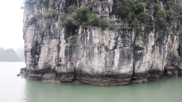 Halong Bay, vietnamesisk natur. — Stockvideo