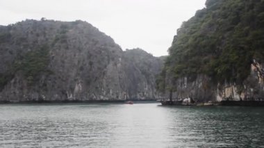 Halong Körfezi, Vietnam doğası..