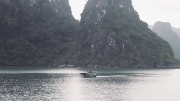 Halong Bay，越南人性质. — 图库视频影像