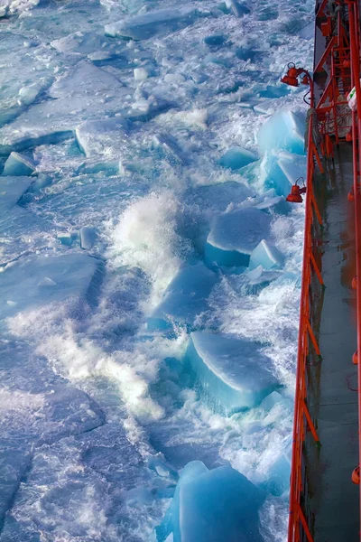 Rompehielos Con Energía Nuclear Solivet Poderoso Hielo Primer Año Camino —  Fotos de Stock