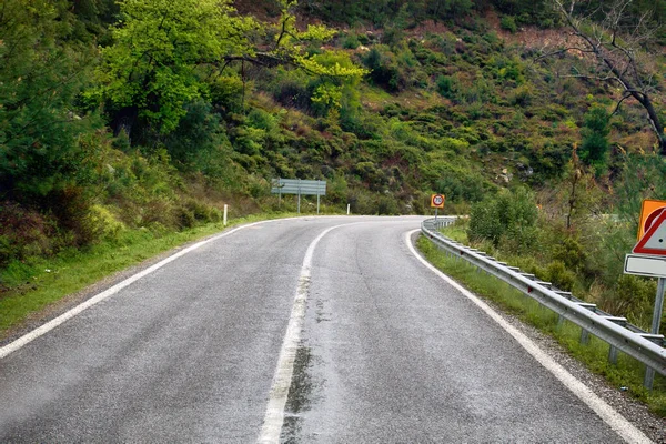 Carretera Marítima Viaje Coche Por Las Estribaciones Panorama Hermosas Vistas —  Fotos de Stock