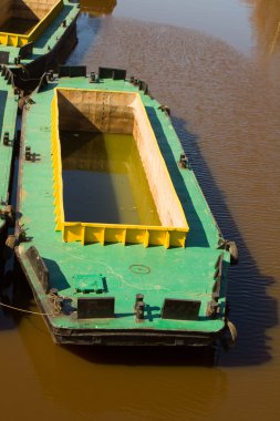 Kanal derinleştirilmesi için özel mavna