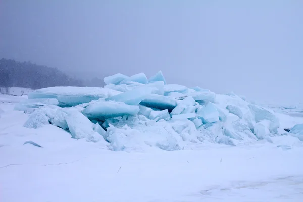 Fırtınadan sonra buz — Stok fotoğraf