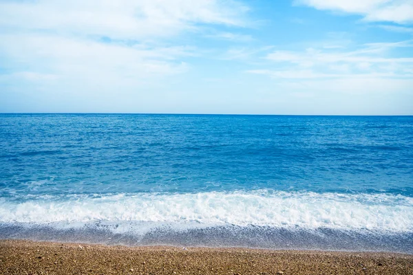 最美丽的卵石海滩地中海 — 图库照片