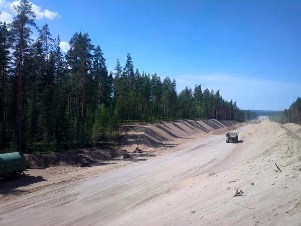 Obrovská hromada písku pro silniční stavby — Stock fotografie