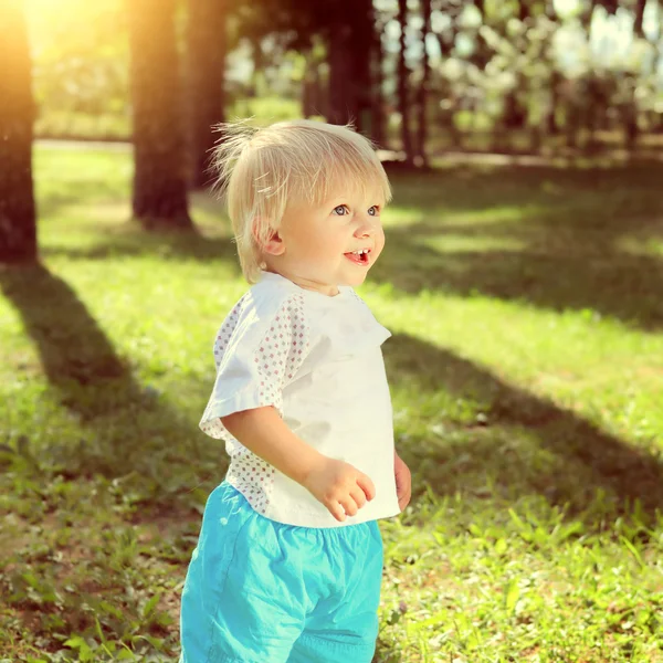 Happy Child outdoor — Stock Photo, Image