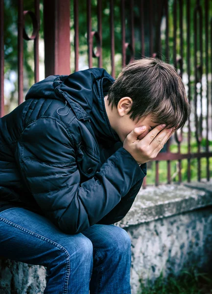 Triest tiener buiten — Stockfoto