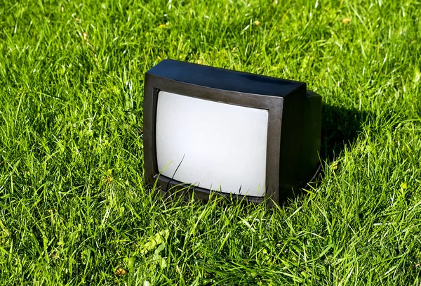 Old Analog Television Set Grass Outdoor — Stock Photo, Image