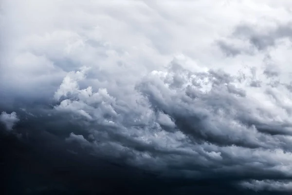 Dark Dramatic Storm Clouds Area Background — Stock Photo, Image