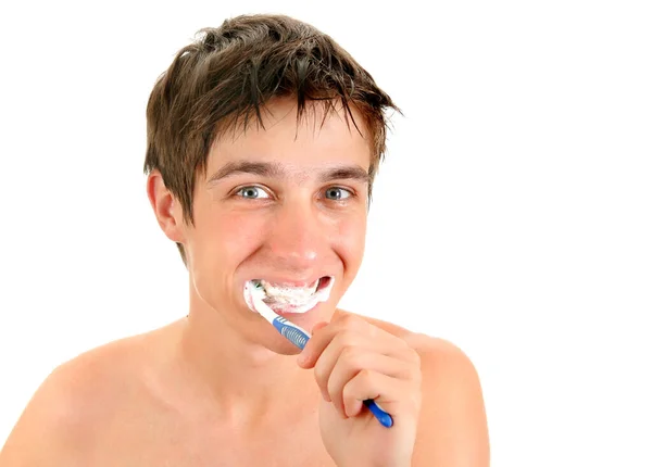 Happy Young Man Szczotkuje Zęby Białym Tle — Zdjęcie stockowe