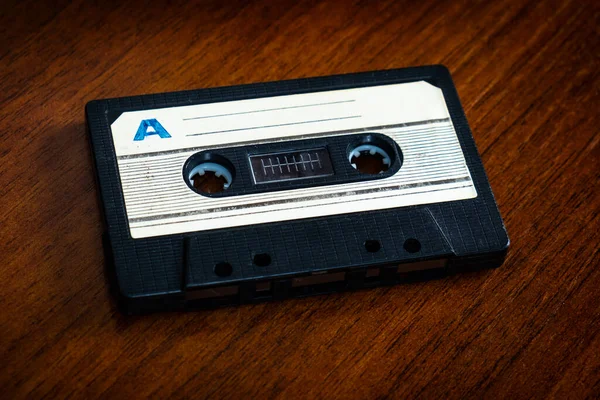 Alte Audiokassette Auf Dem Tisch Nahaufnahme — Stockfoto