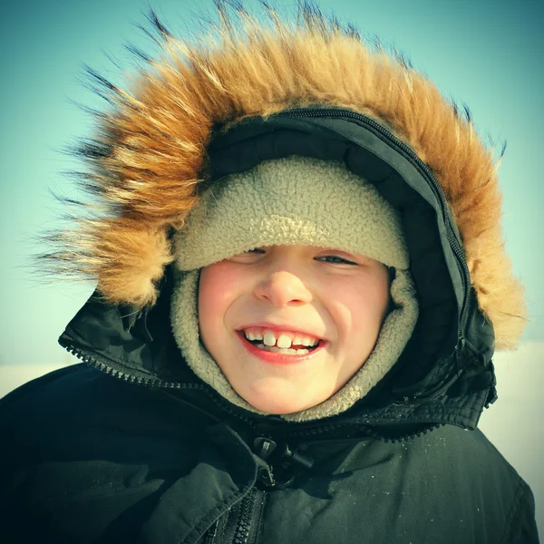 Enfant en hiver — Photo