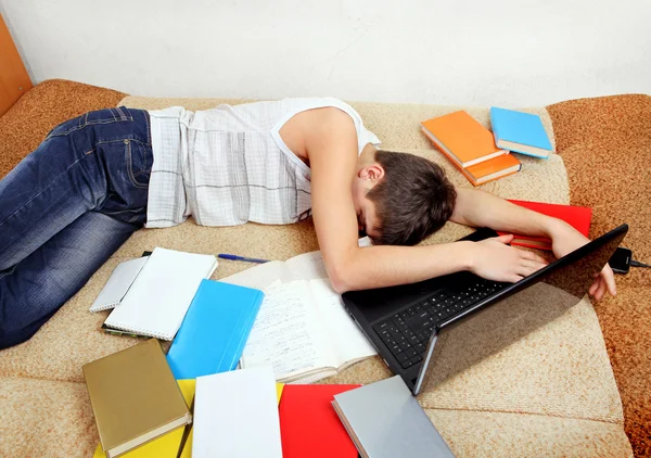 Trött student sover — Stockfoto