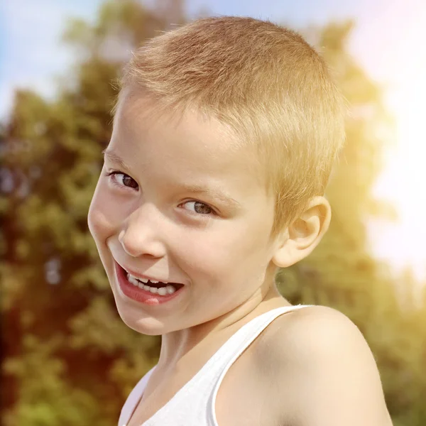 Kid Portrait outdoor — Stock Photo, Image