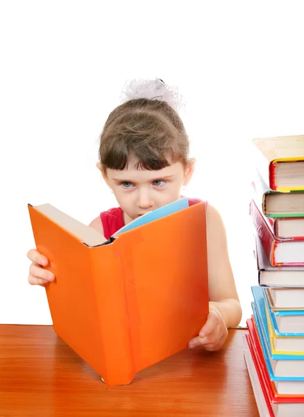 Bambina con i libri — Foto Stock