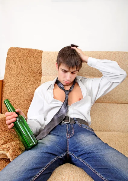 Teenager in Alcohol Addiction — Stock Photo, Image