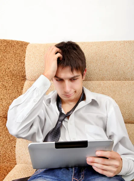 Troubled Teenager with Tablet — Stock Photo, Image