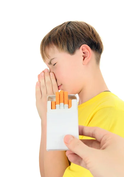 Kind weigert sigaretten — Stockfoto