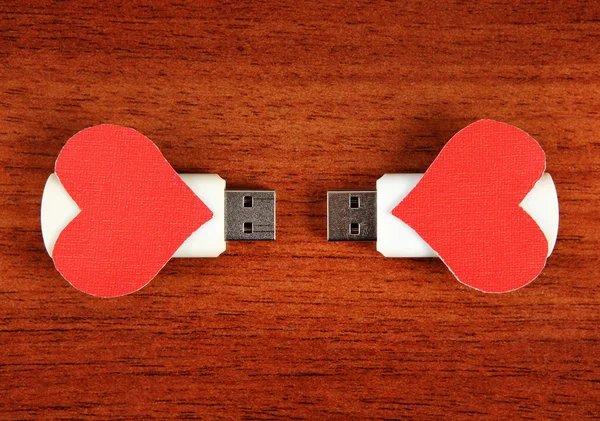 Chiavetta USB con forme a cuore — Foto Stock