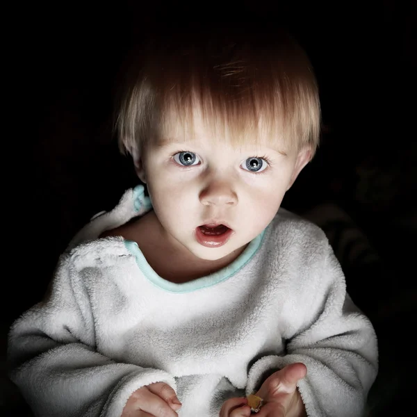 Niño bebé sorprendido — Foto de Stock