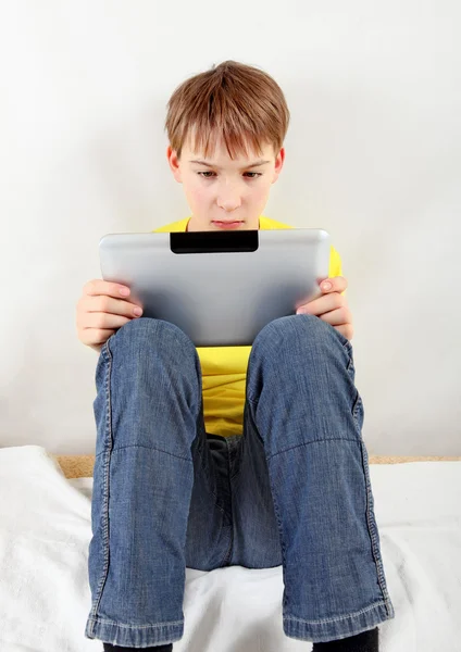 Sad Teenager with Tablet — Stock Photo, Image