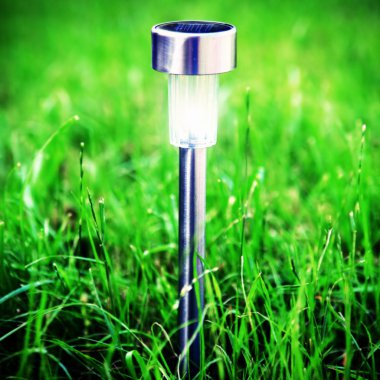 Güneş enerjili lamba