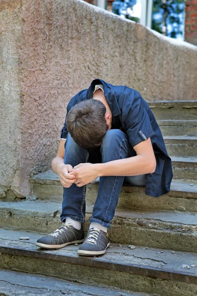 Joven triste. — Foto de Stock