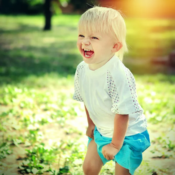 Mutlu çocuk açık — Stok fotoğraf