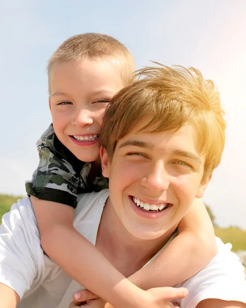 Happy Brothers — Stock Photo, Image