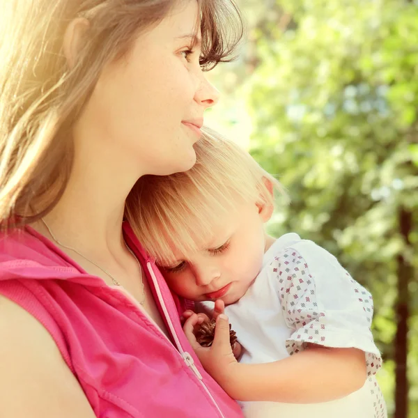 Mutter und Kind — Stockfoto