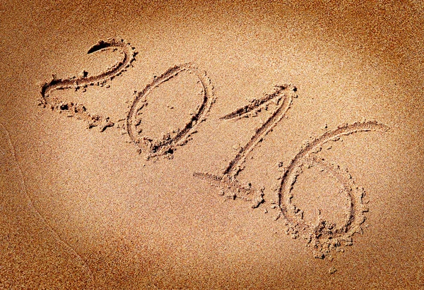 2016 op het zand — Stockfoto