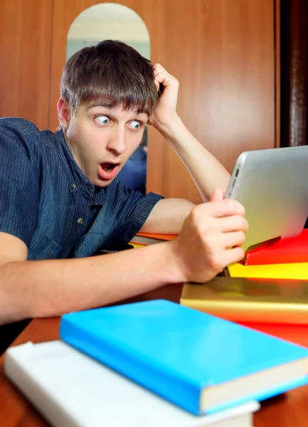 Surprised Young Man with Tablet — Stock Photo, Image