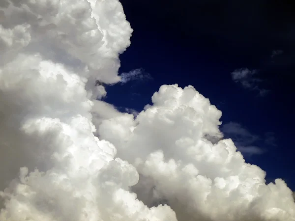 Awan di Langit Gelap — Stok Foto