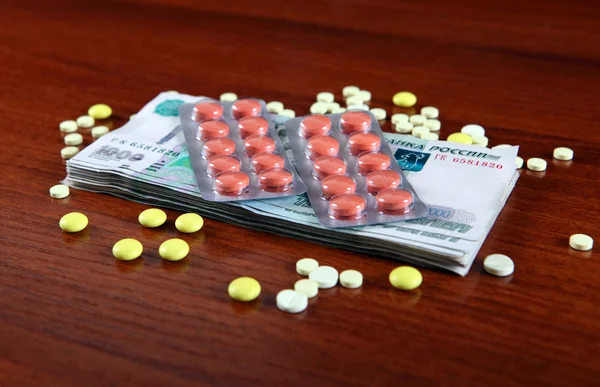 Russian Rubles and the Pills — Stock Photo, Image