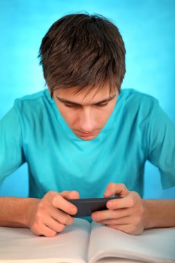 cep telefonu ile öğrenci