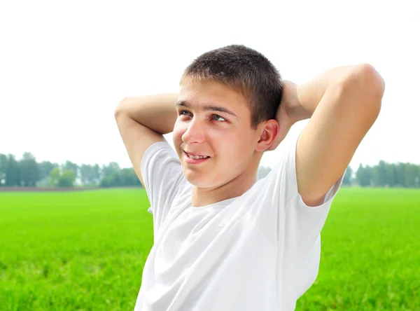 Teenager in the Field — Stock Photo, Image