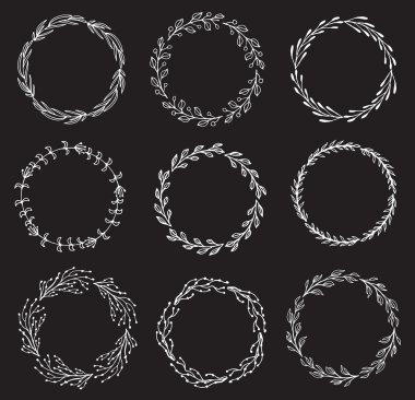 Vektör içinde yapılan çizilmiş suluboya çiçekli çerçeve kümesi