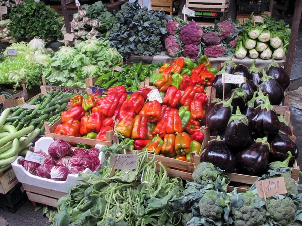 Groenten in vakken — Stockfoto