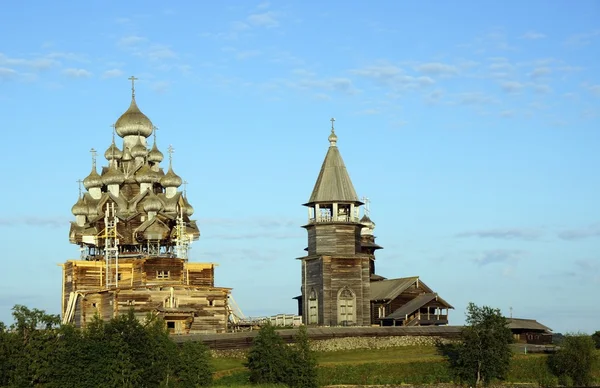 Стара російська дерев'яна церква — стокове фото